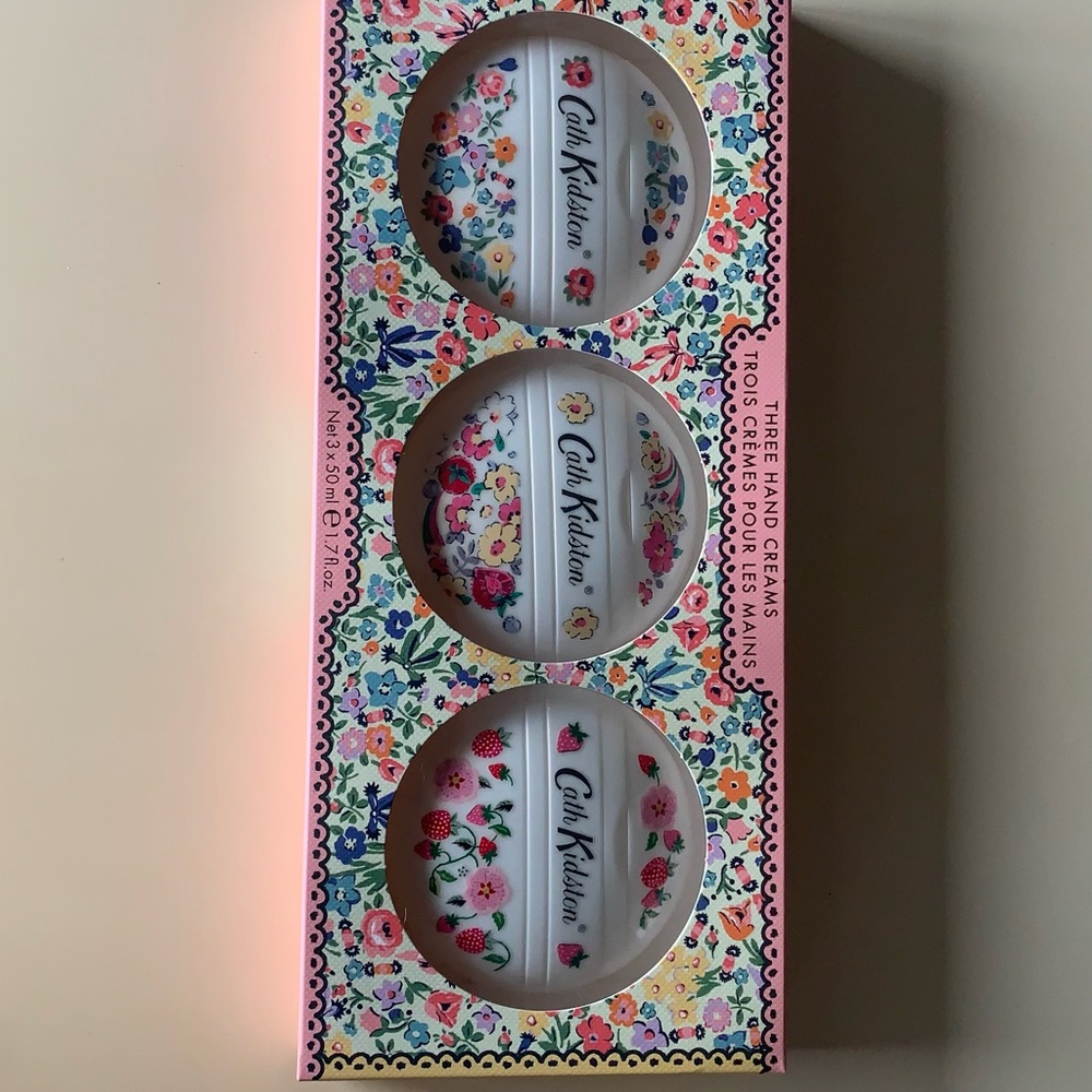 New in sealed box CATH KIDSTON  THREE HAND CREAM SET. - Picture 2 of 8